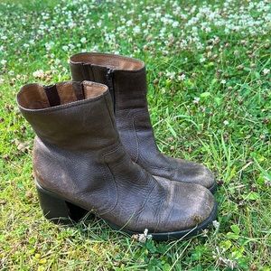 Vintage broken in all leather upper super comfy side zip ankle boots